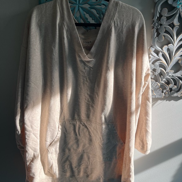 Torrid 1 X v-neck sweatshirt - Picture 8 of 10